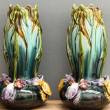 Paire de vases en barbotine, art nouveau