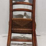 Ancienne chaise de nourrice