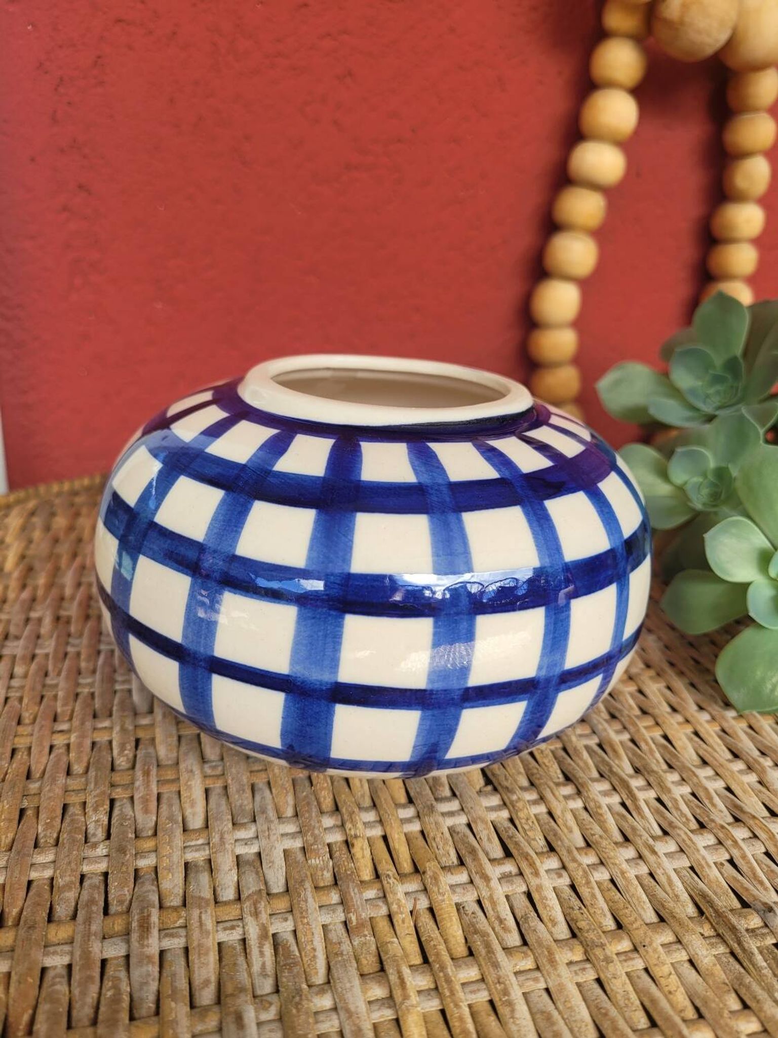 Vase boule en céramique peint à la main