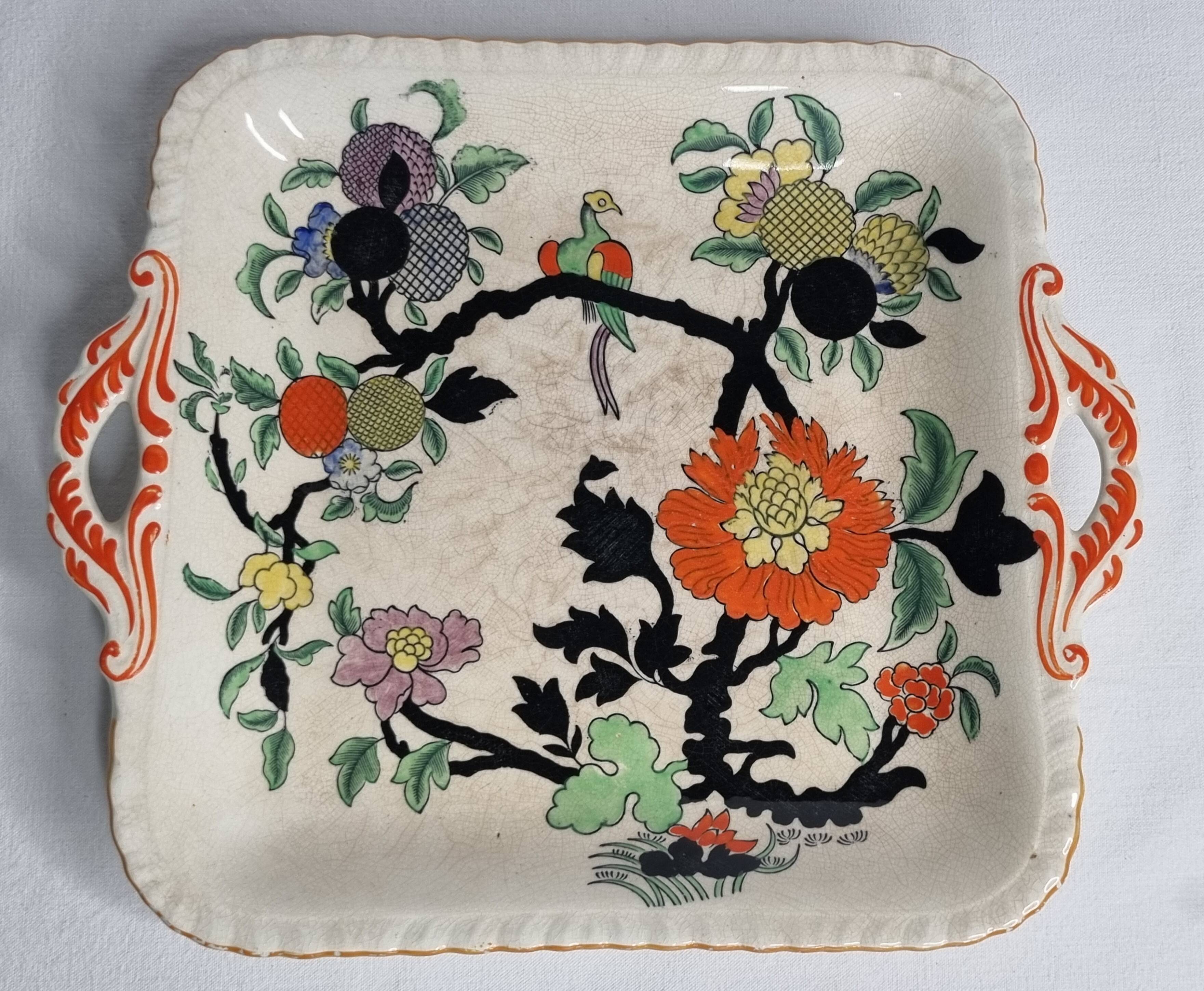 Square dish with handles Mason's Patent Ironstone Imari decoration circa 1900 24 cm