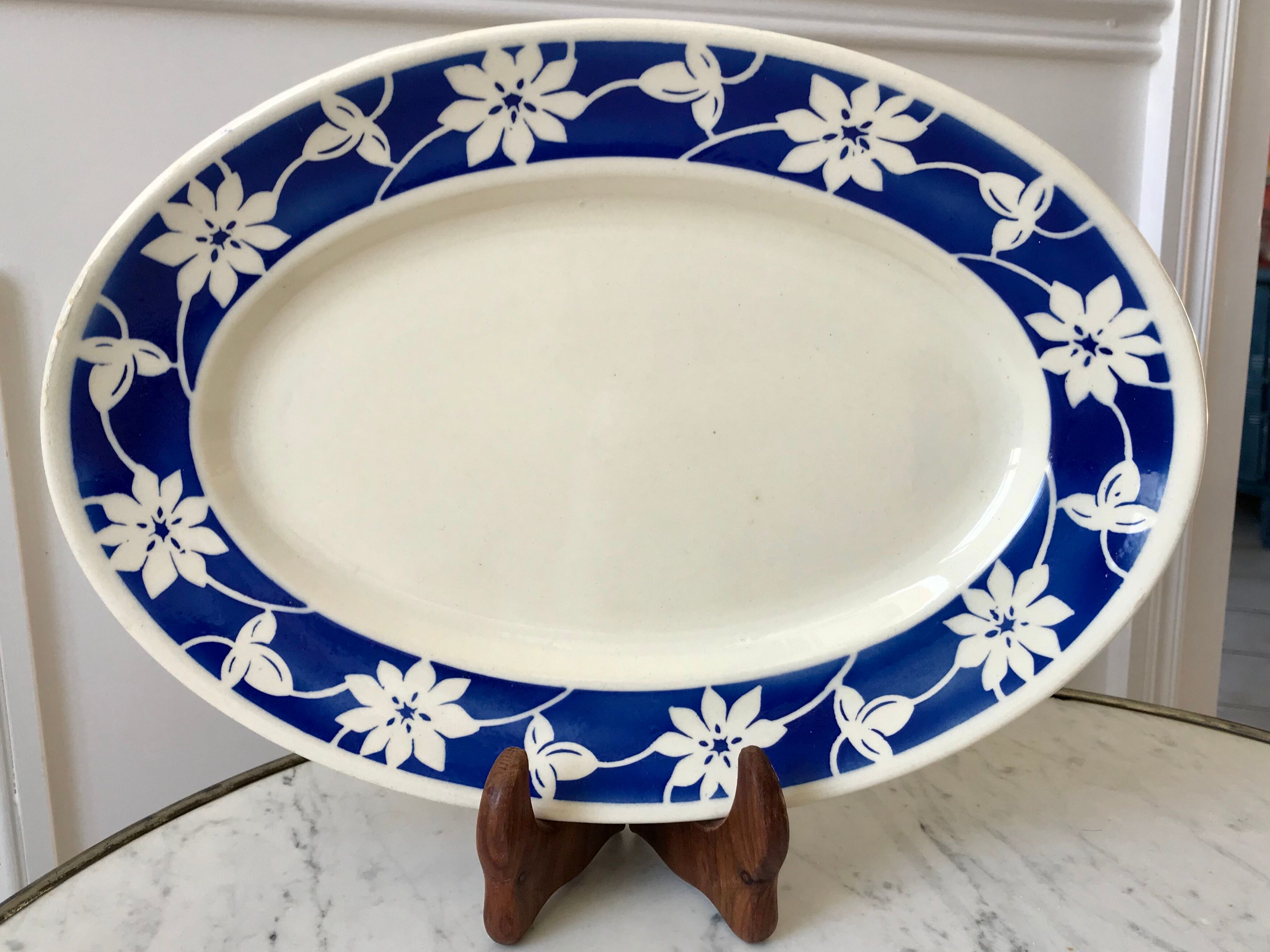 Flat oval Badonviller blue klein 30s