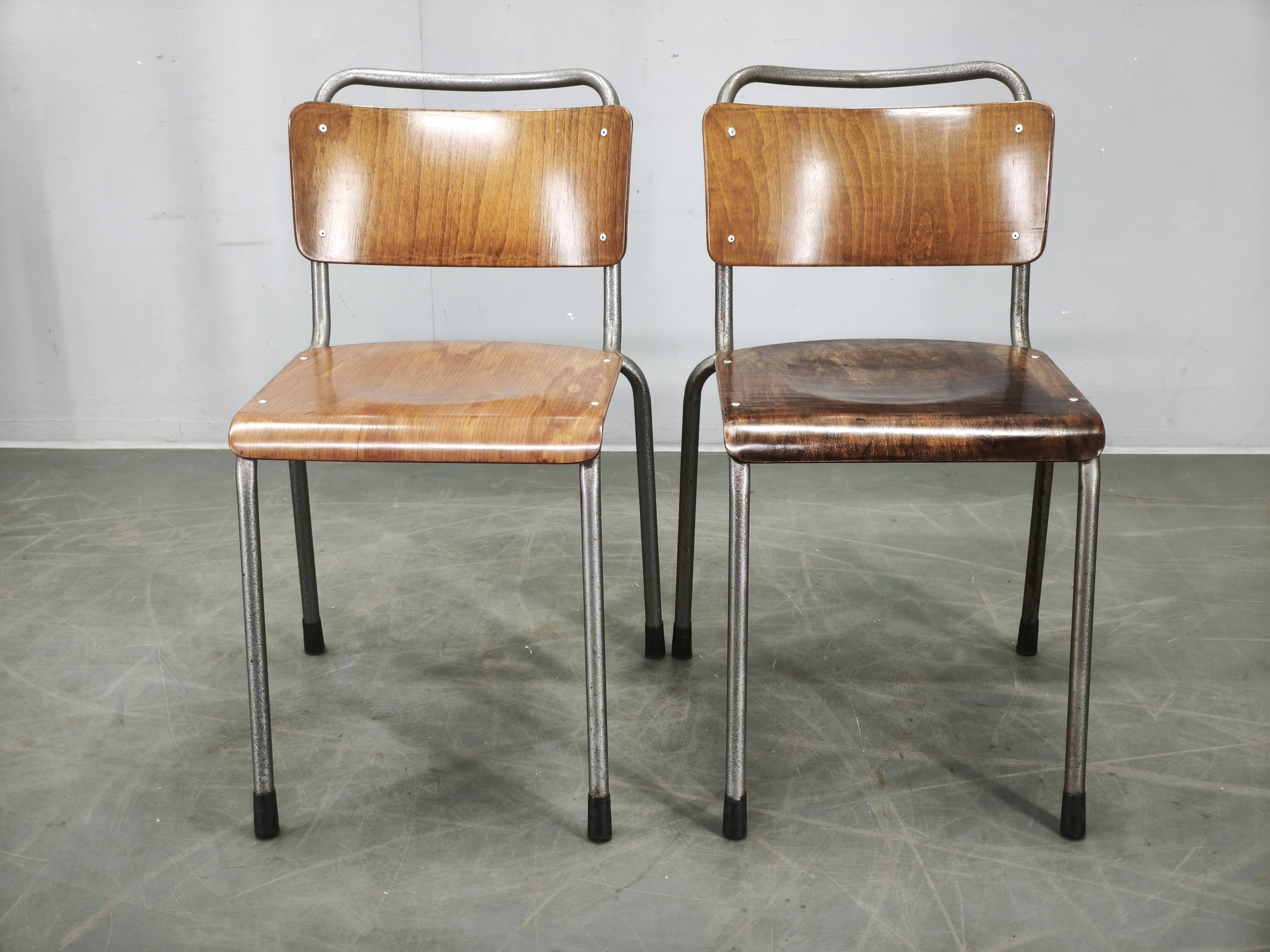 Set of 6 Gispen 106 Dutch Industrial Plywood Chairs, 1960s