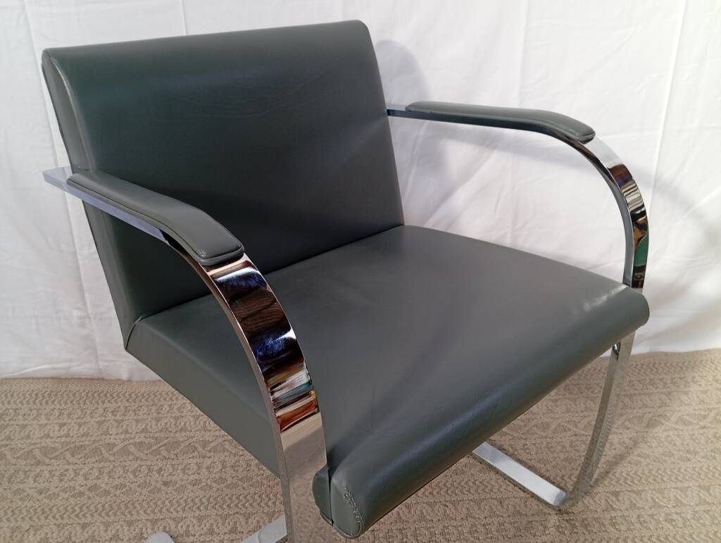 BRNO leather armchair, design Mies Van Der Rohe