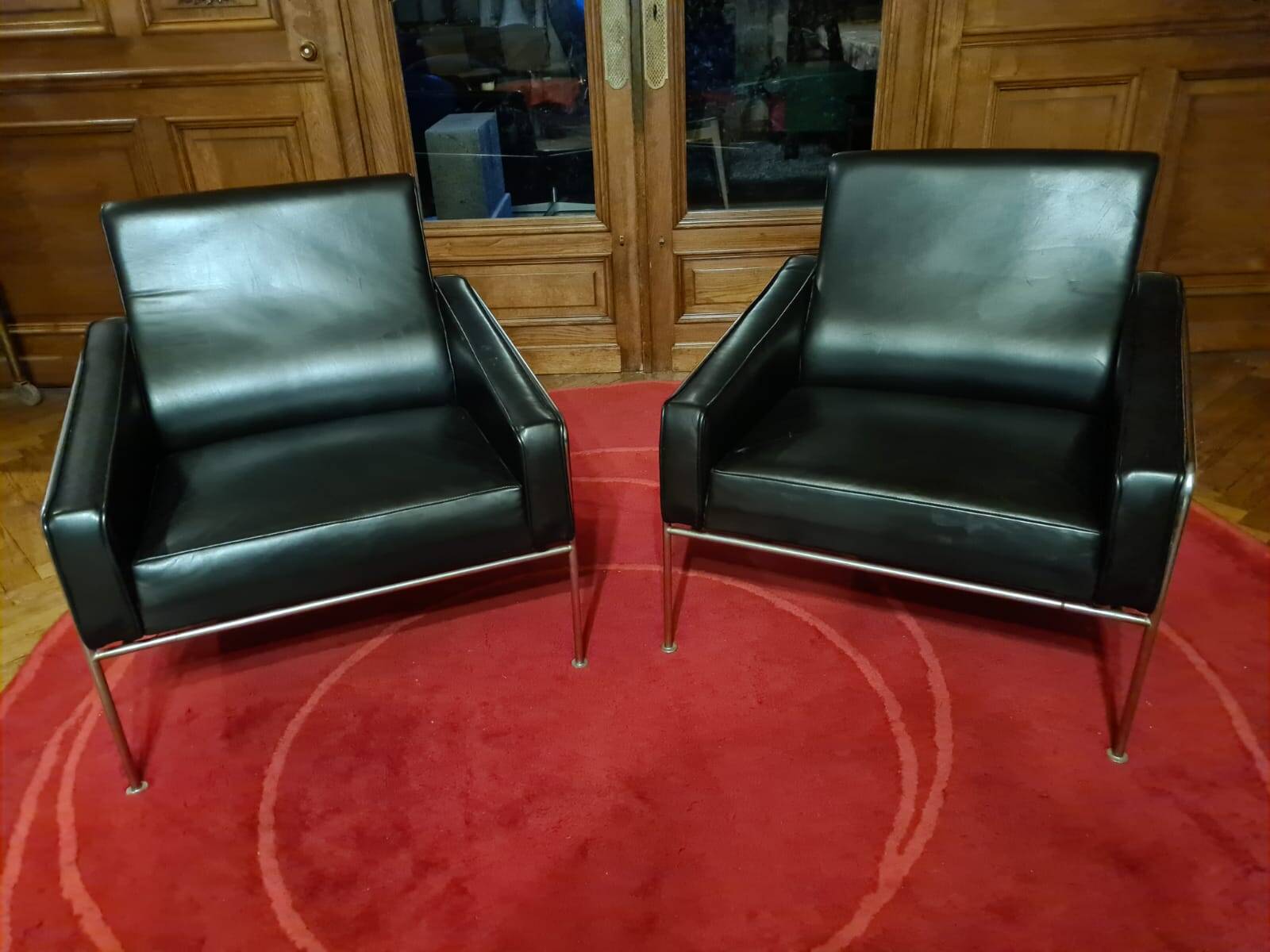 Armchair from the 3300 series by Arne Jacobsen