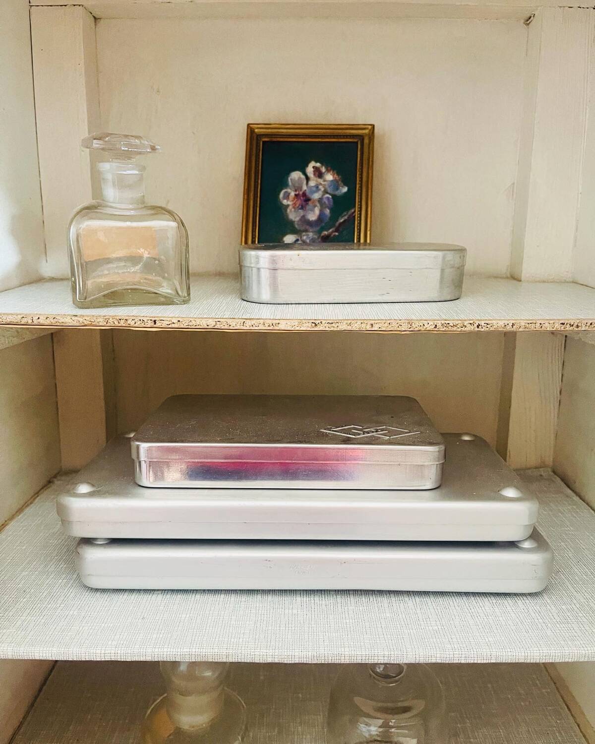 Bathroom cabinet