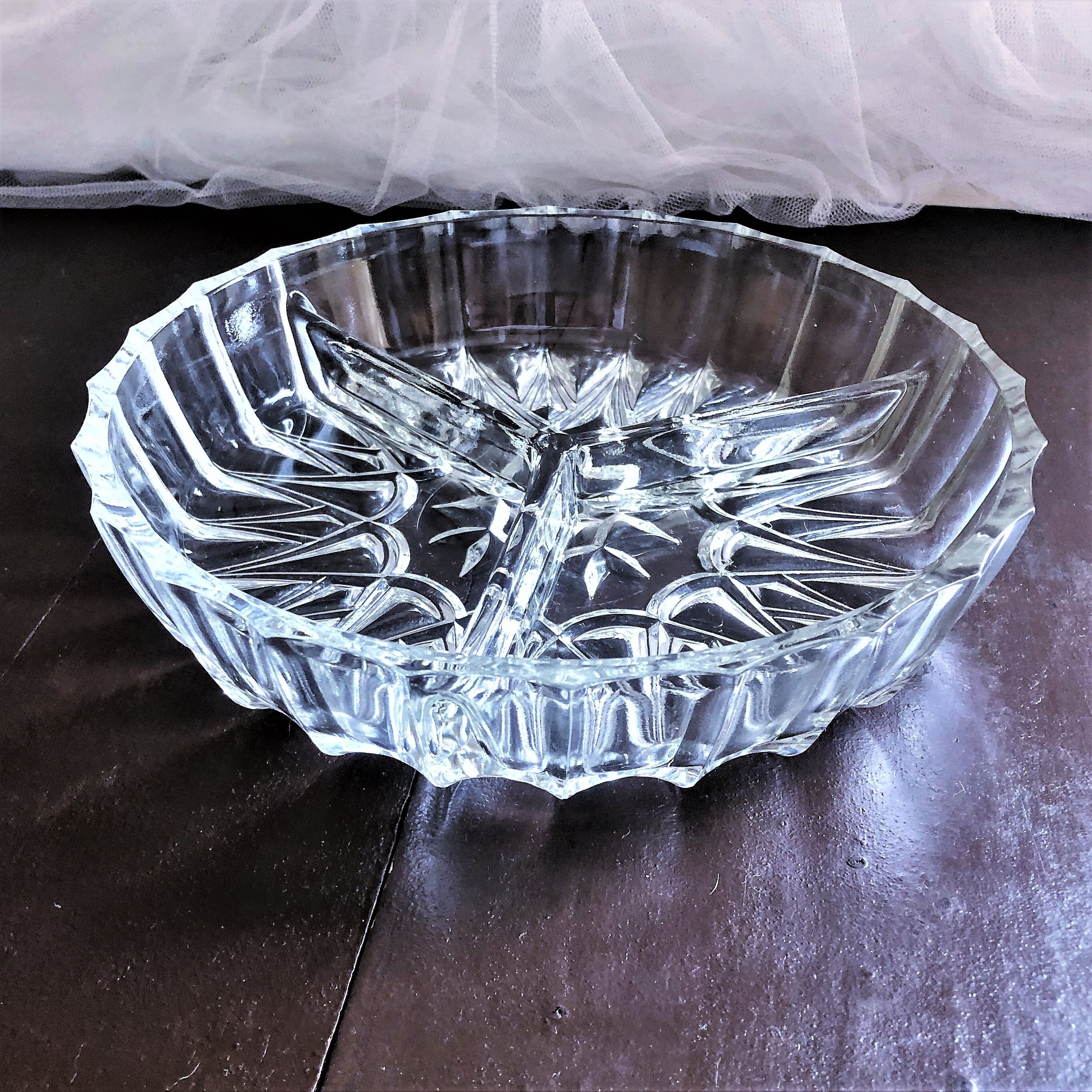 Serving dish called beggar with three vintage compartments