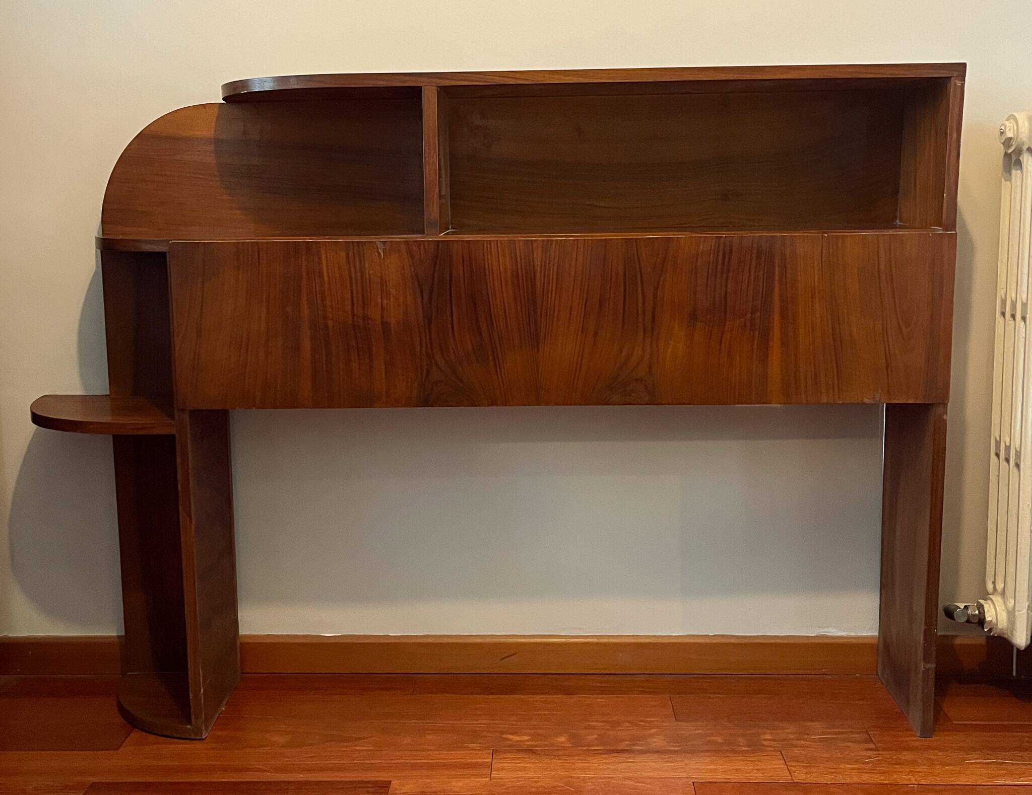 Cozy Art Deco Console Headboard