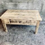 Farm table