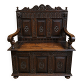 Banc coffre en bois richement sculpté – Style Renaissance – XIXe siècle