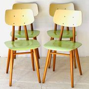 Chaises de salle à manger par TON, ensemble de 4