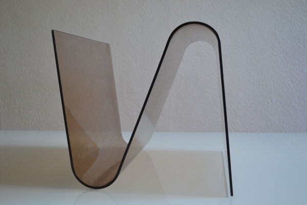 Porte revue moderniste pop space age plexiglas fume vintage annees 70