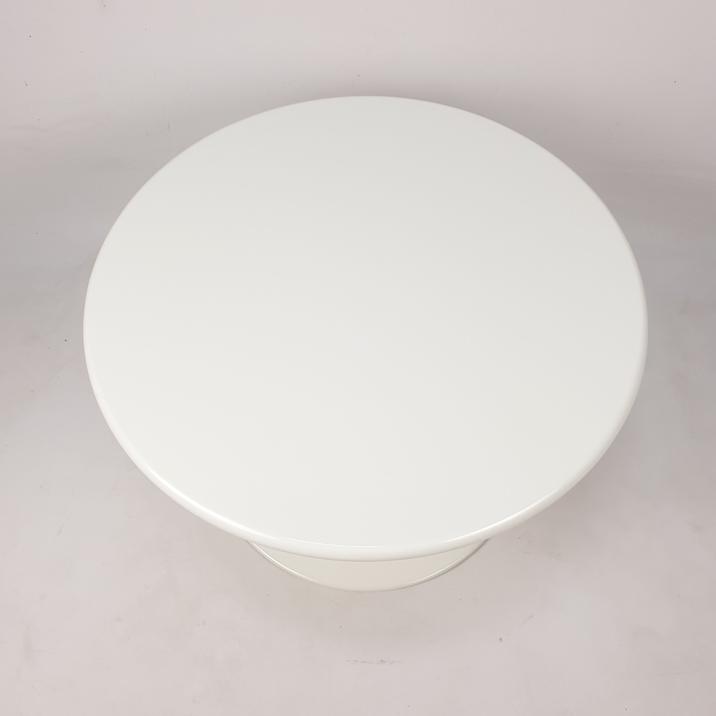 Coffee table by Pierre Paulin for Artifort 1970