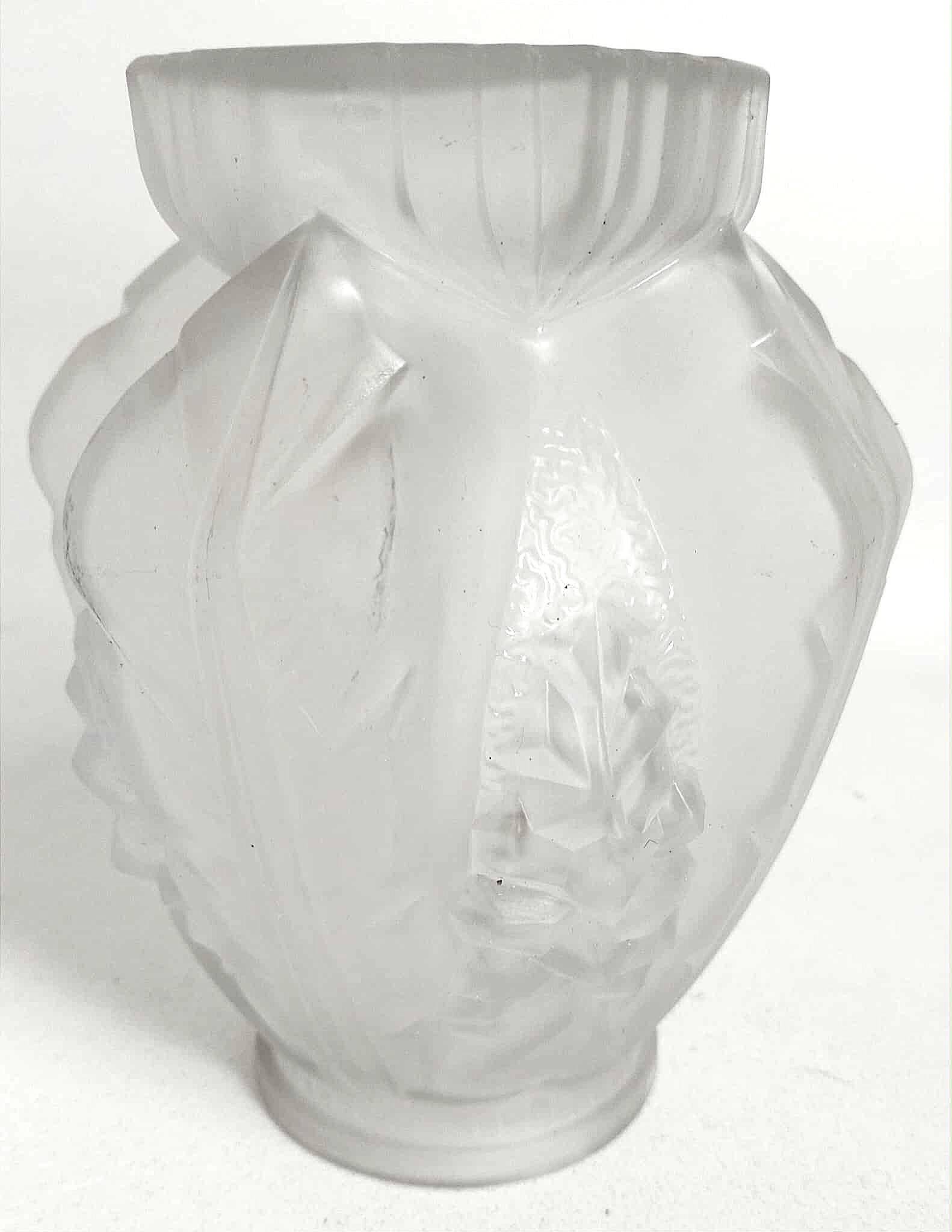 Art vase signed Muller, Height 20 cm