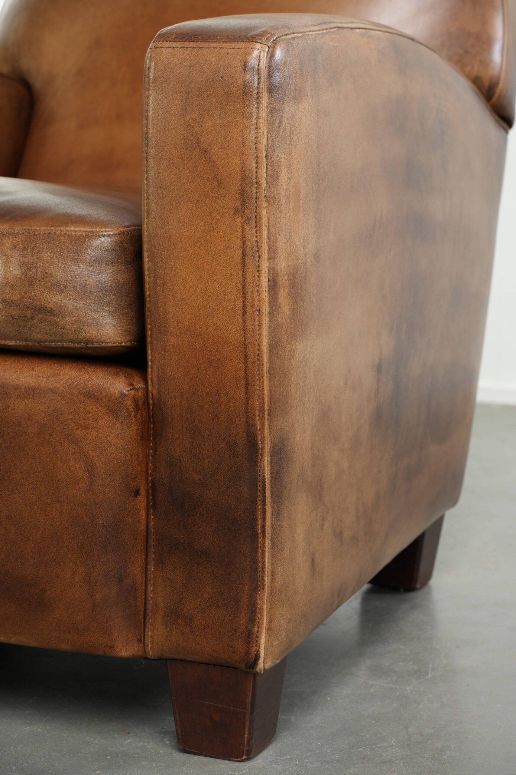 Sleekly designed sheepskin design armchair with a great appearance
