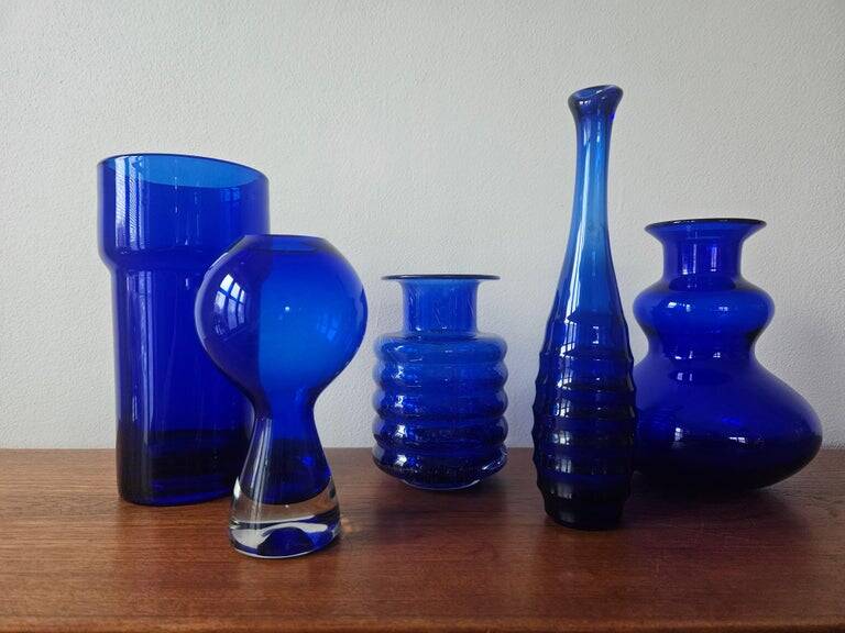 Set of five mid-century cobalt glass vases, Harzkristall, Marita Voigt, 1970
