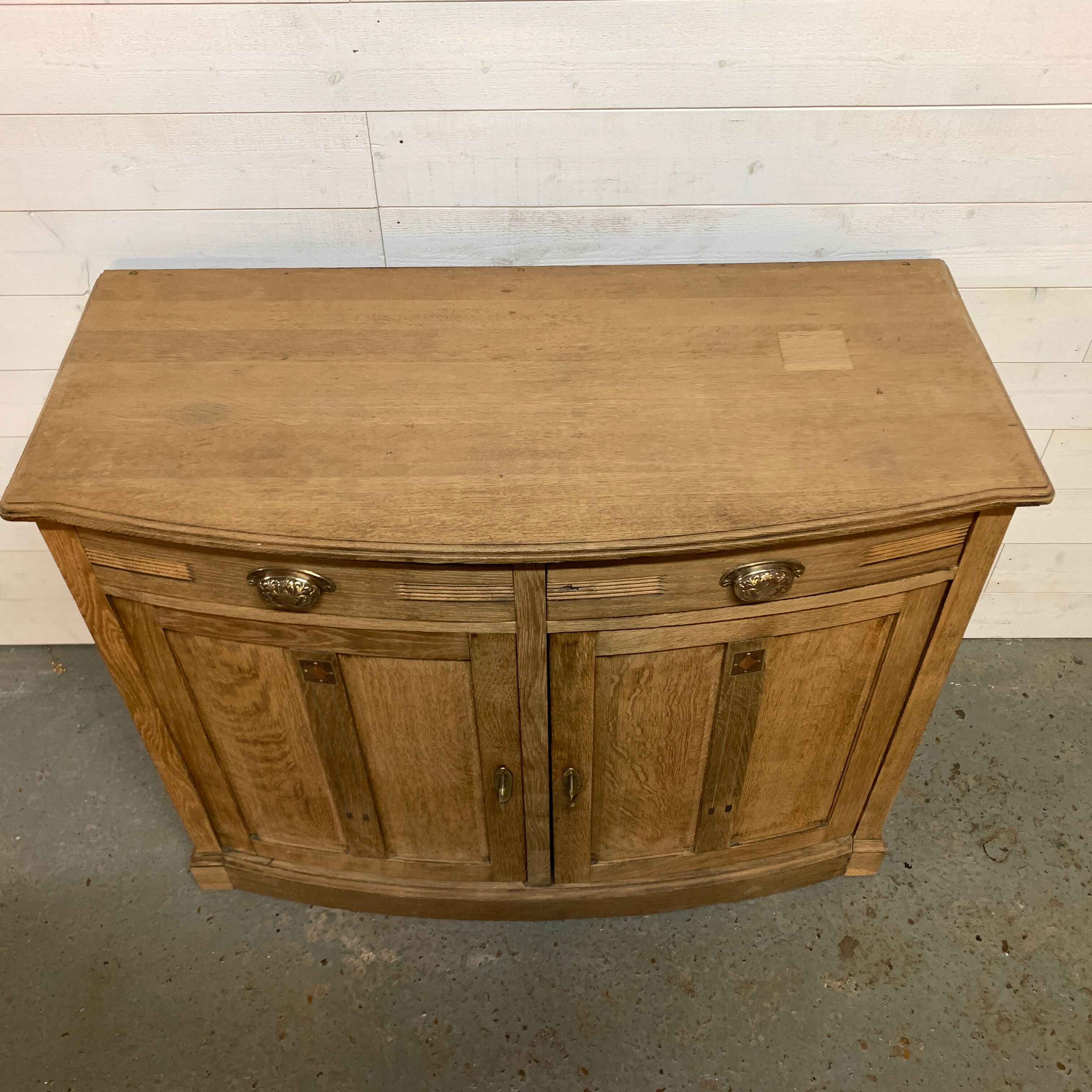 Buffet Art Deco marquetry and brass inlay