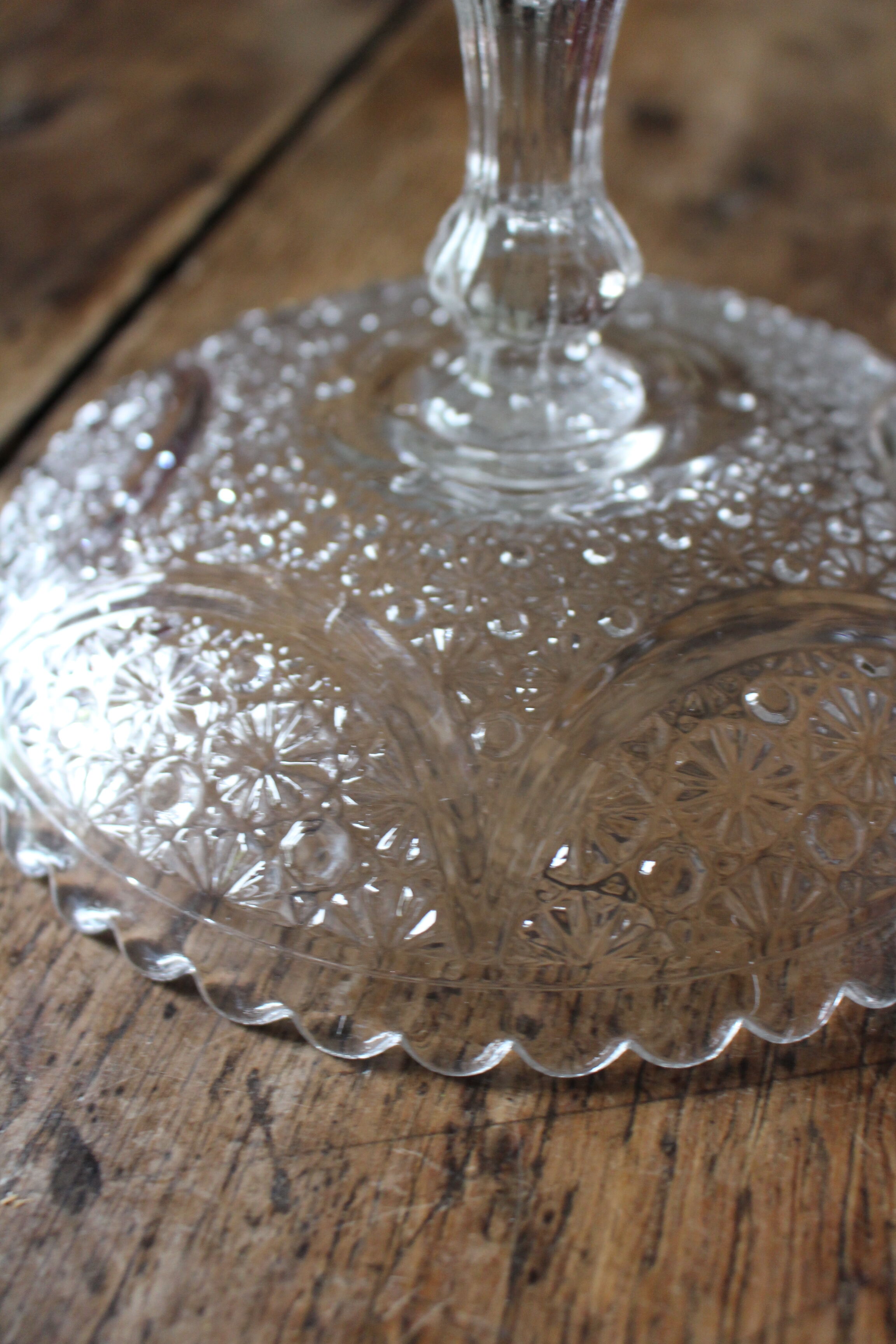 Pedestal cut Chiseled transparent glass