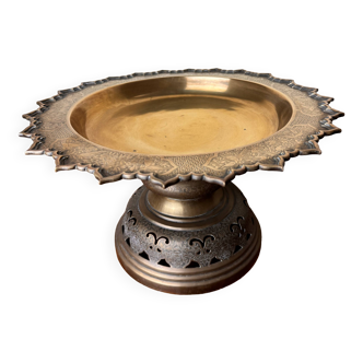 Large cup in bronze and gilded brass resting on a finely chiseled openwork pedestal, late 19th century