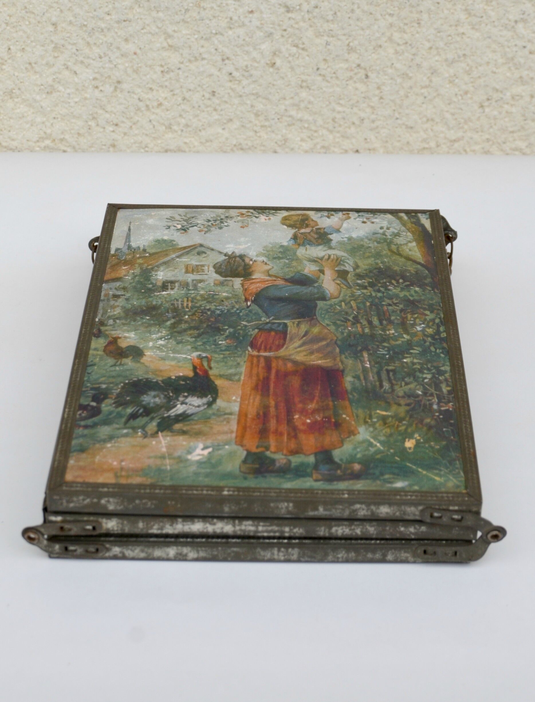 Barber triptych with chain and watercolours mirror 14x44cm