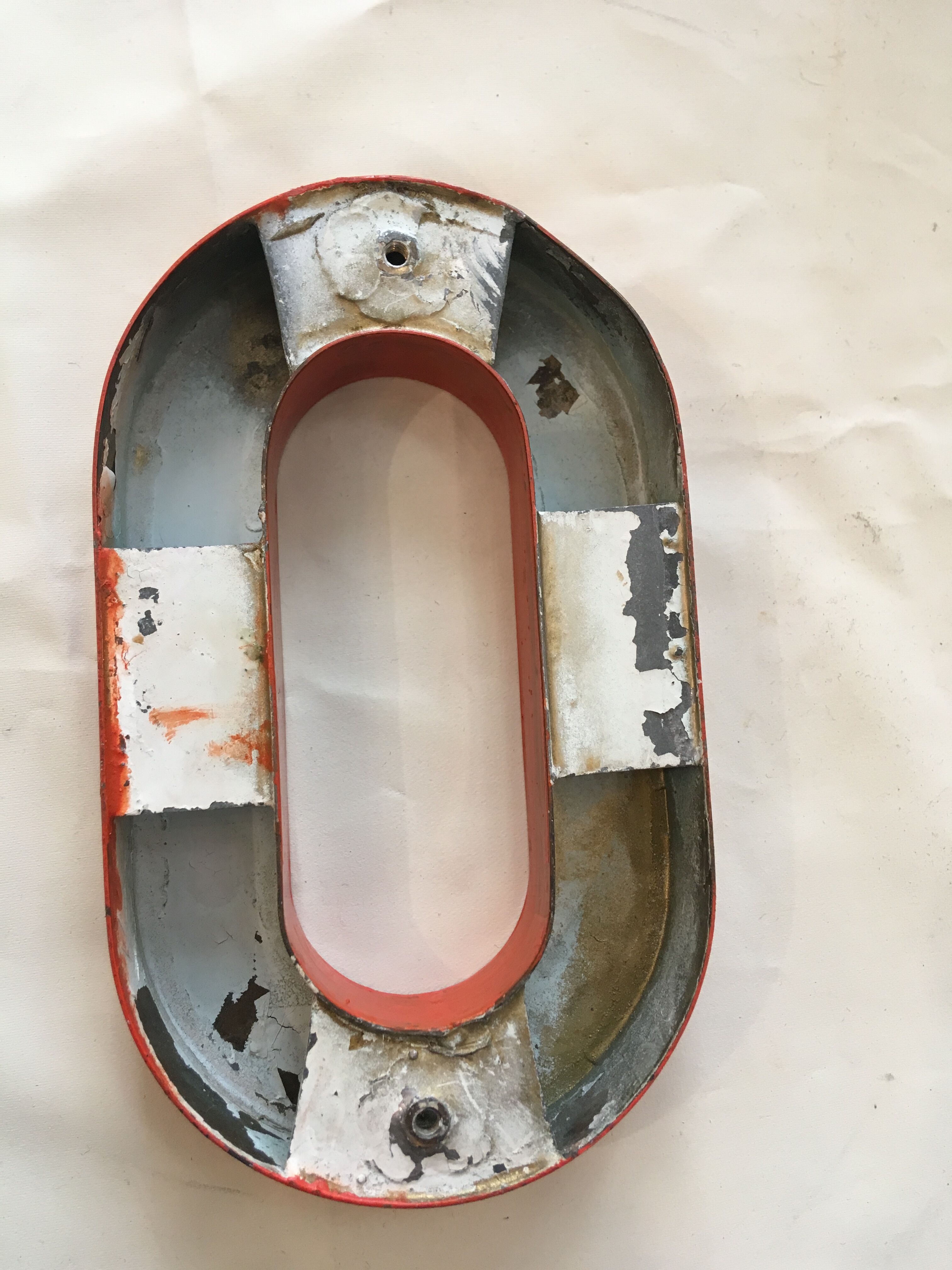 Old letter to sign iron o - 15 cm