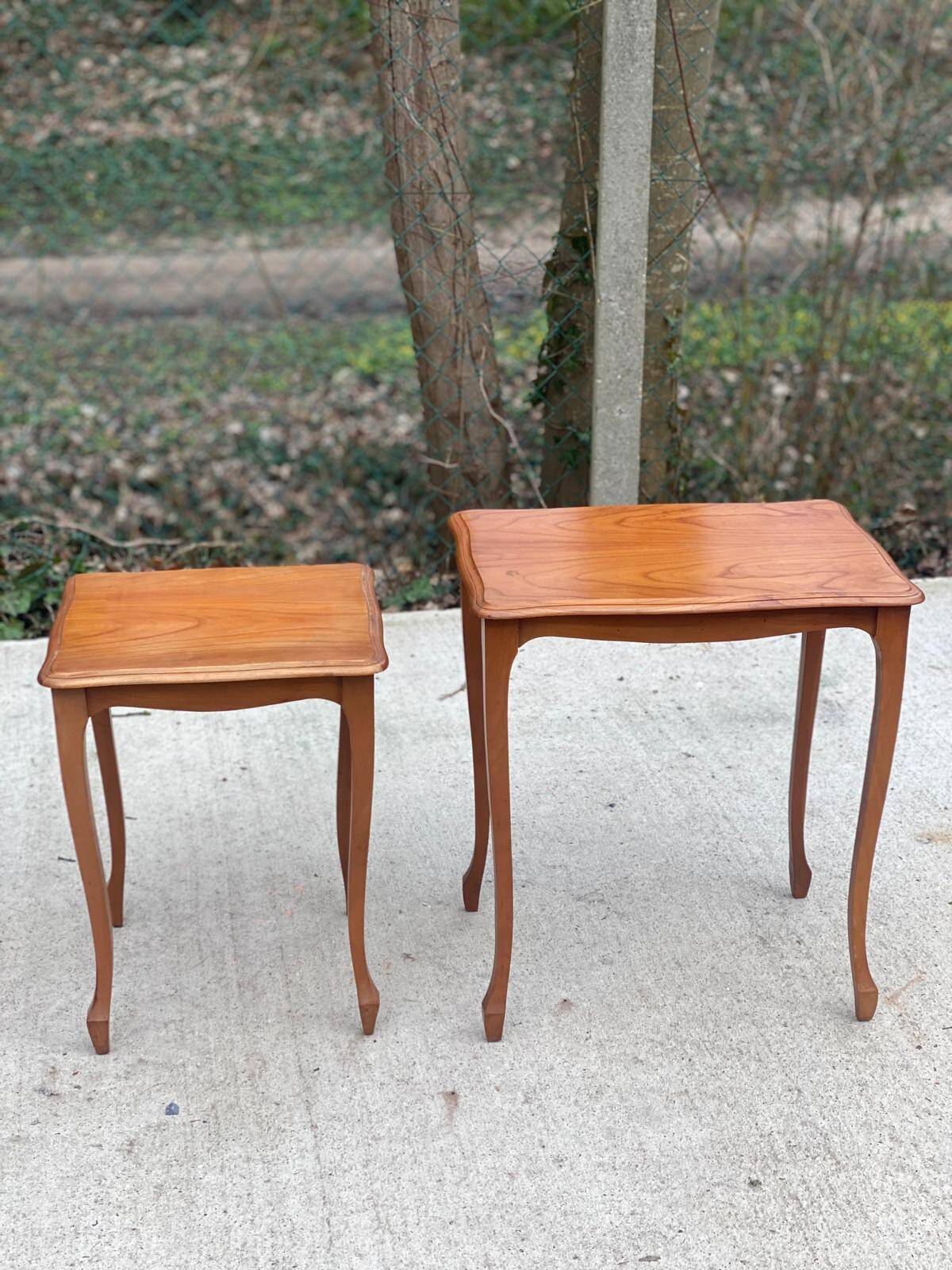 2 Louis XV solid wood nesting tables