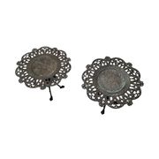 Ensemble de 2 coupes gothiques en bronze, années 1950