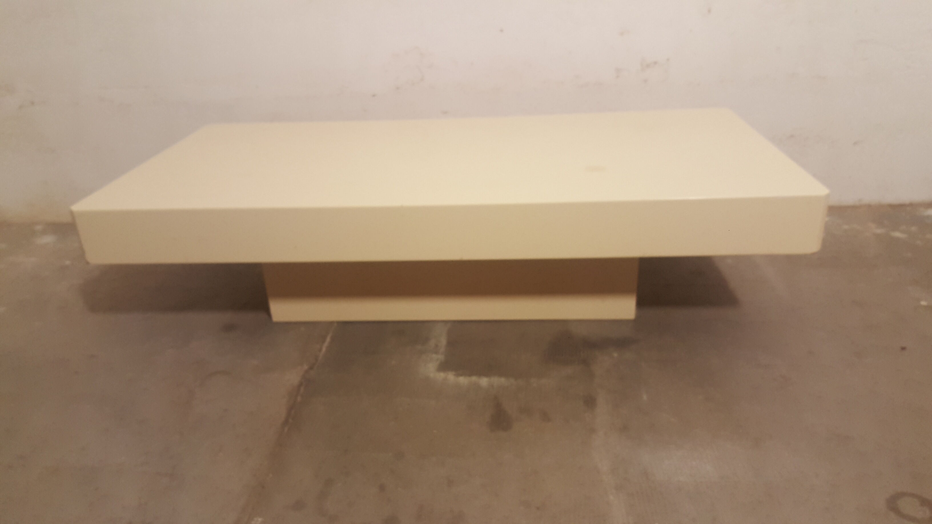 Table basse laquée blanc