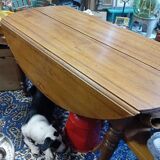 6-legged walnut shutter table