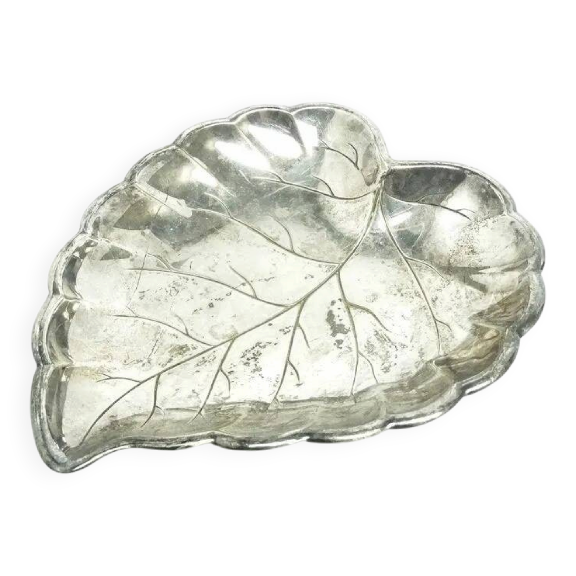 R1J Art Nouveau platter in the shape of a leaf