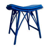 Tabouret en rotin vintage monochrome bleu