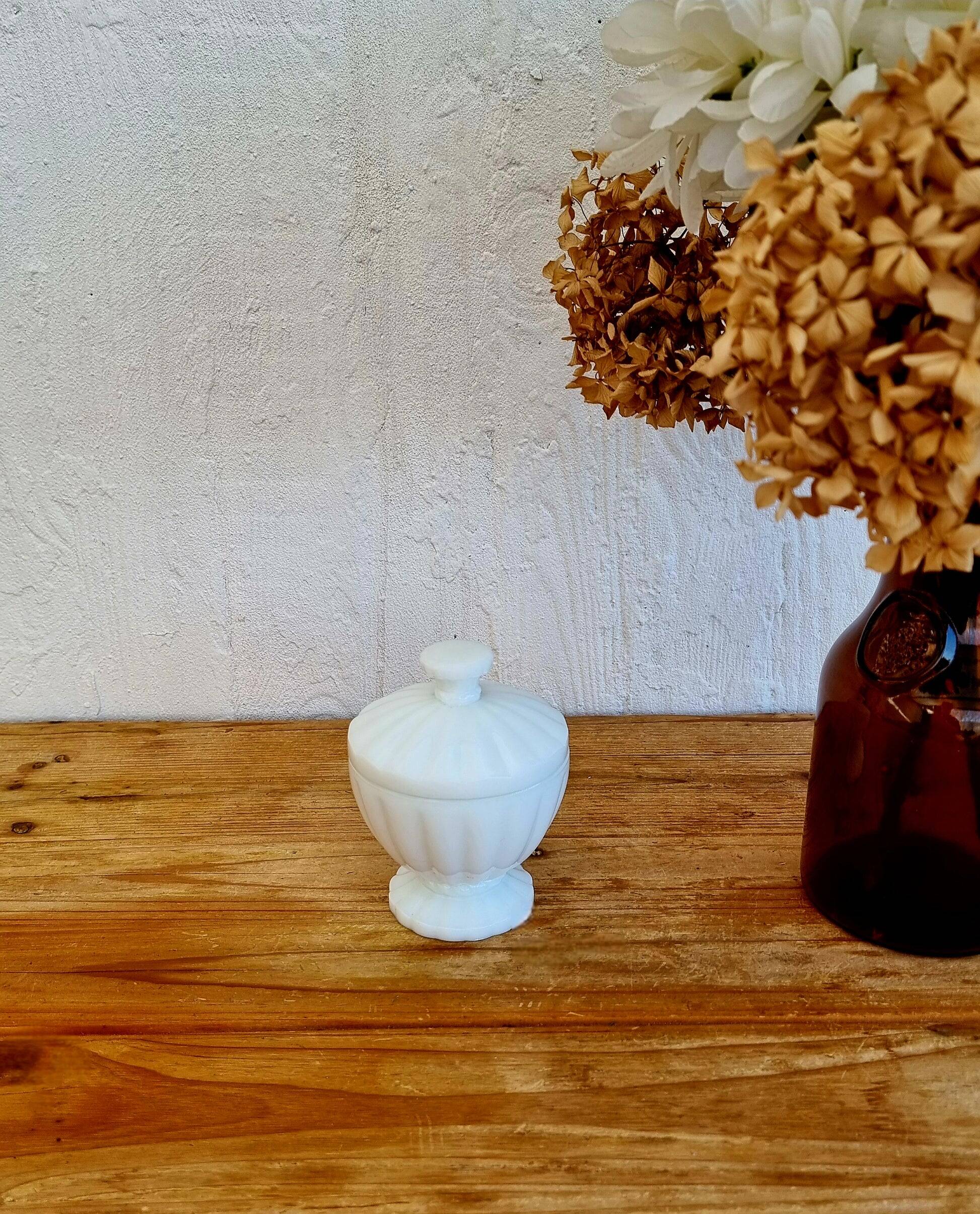 Vintage opaline glass bonbonnière with lid