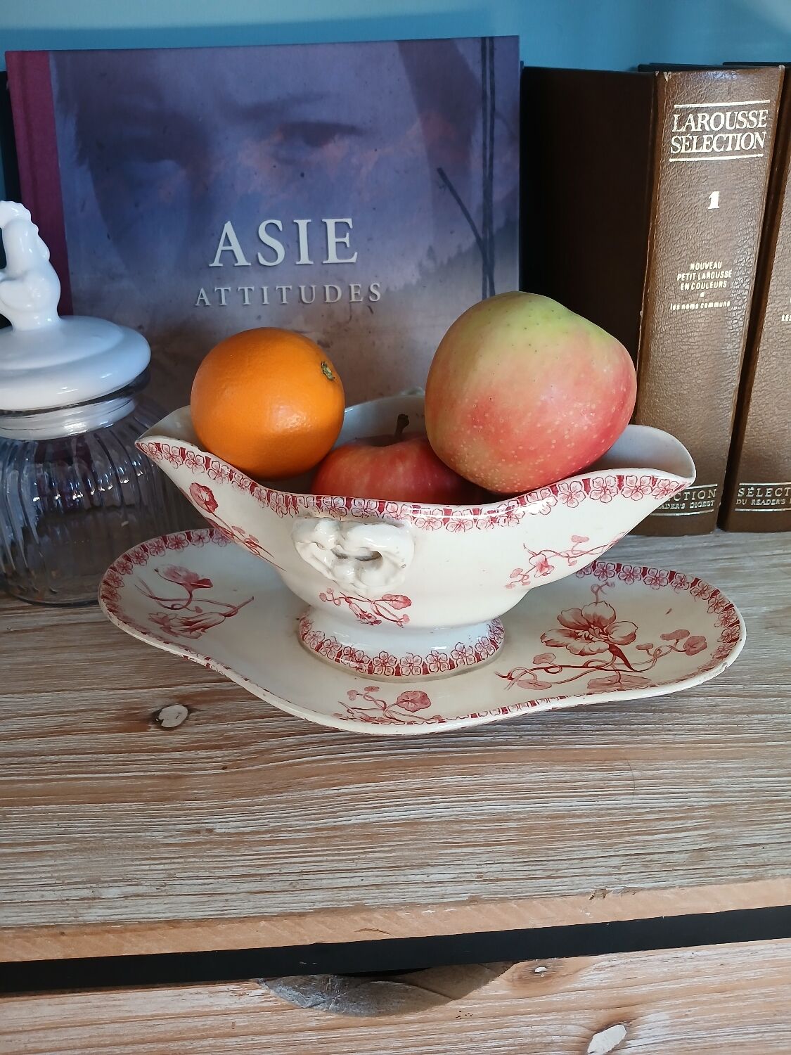 Antique sauce boat in Gien ironstone.