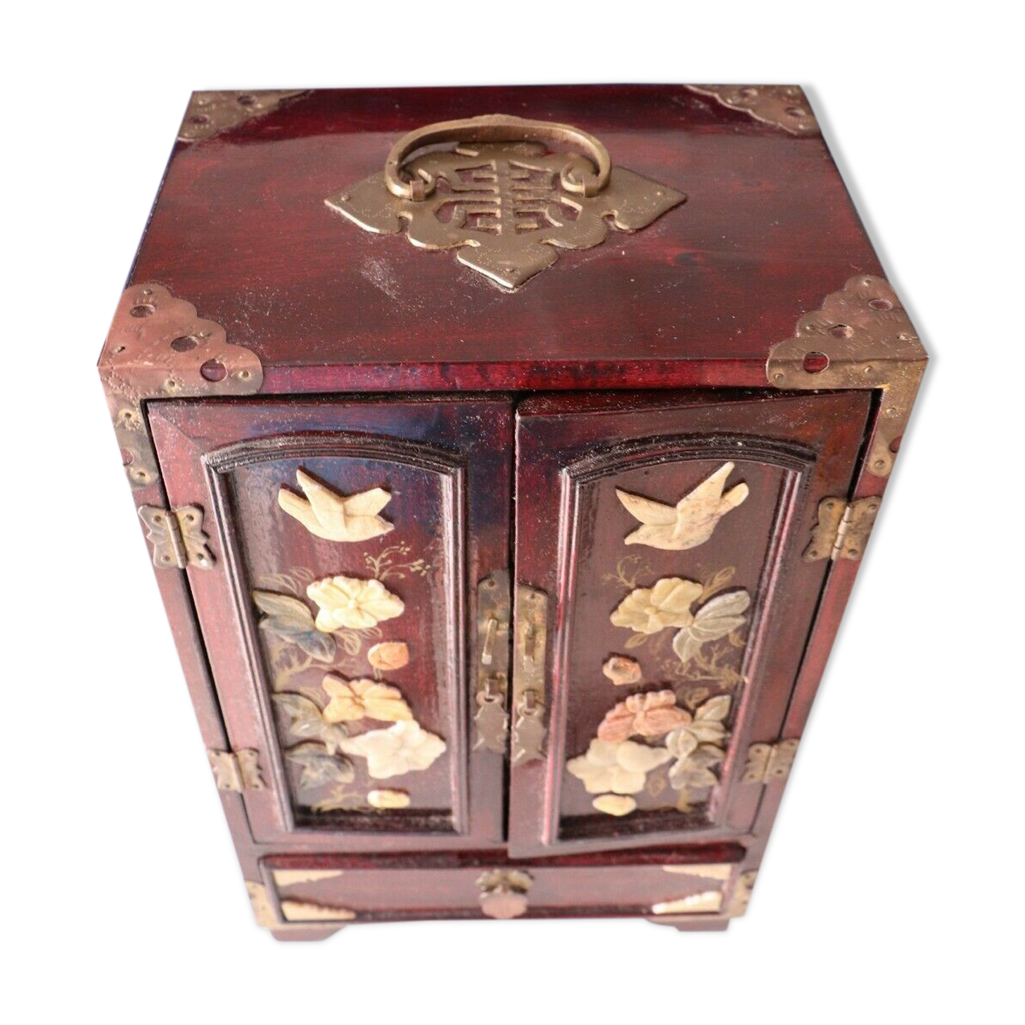 Chinese jewelry box in carved wood and inlaid stones 19th