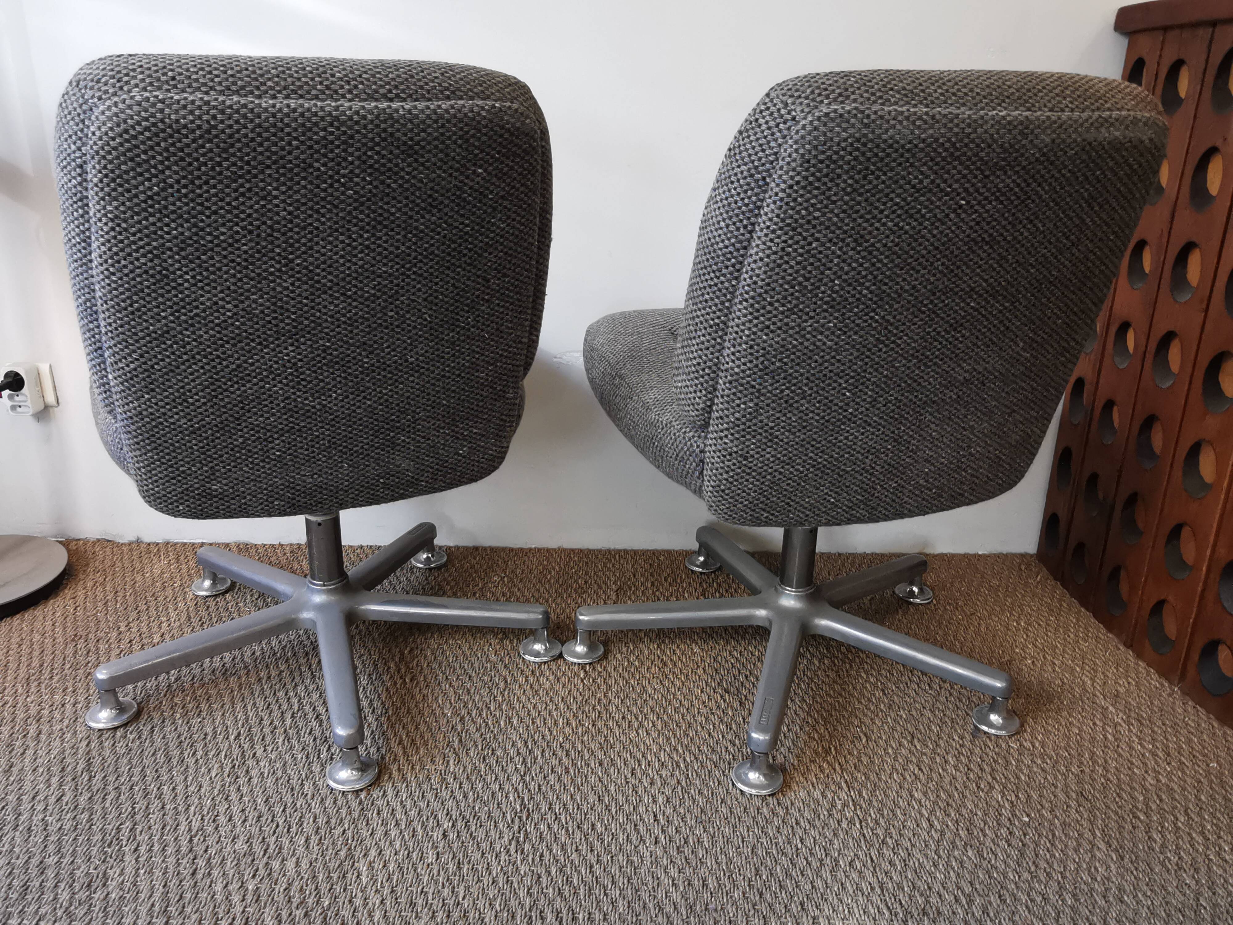 Pair of vintage office chairs heather grey by EUROSIT
