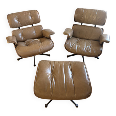 Fauteuils et repose-pieds par Charles & Ray Eames