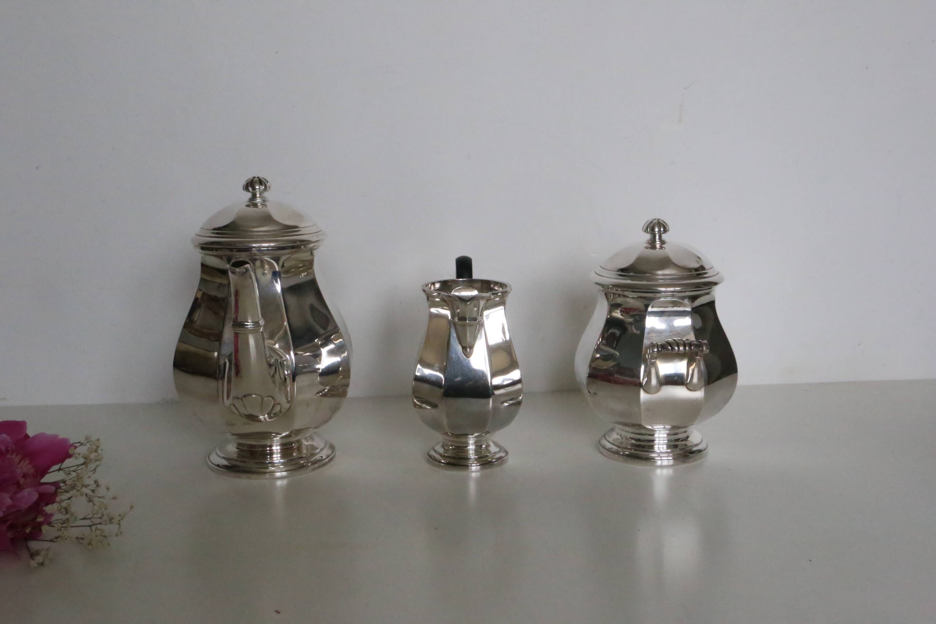 Silver-plated coffee service with ebony handles