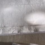 Paire de draps marqués LV