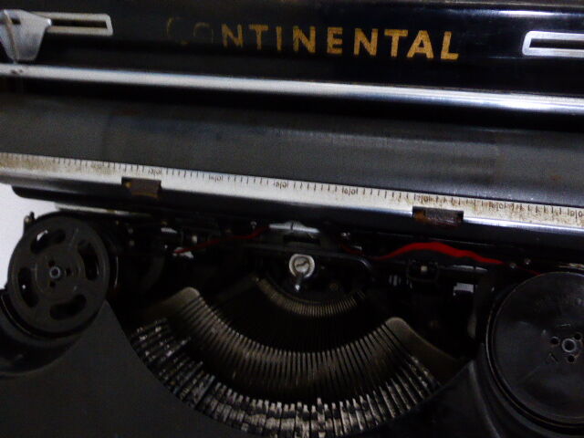 Typewriter, Typewriter Silenta Continental, made in Germany in 1937, Art Deco