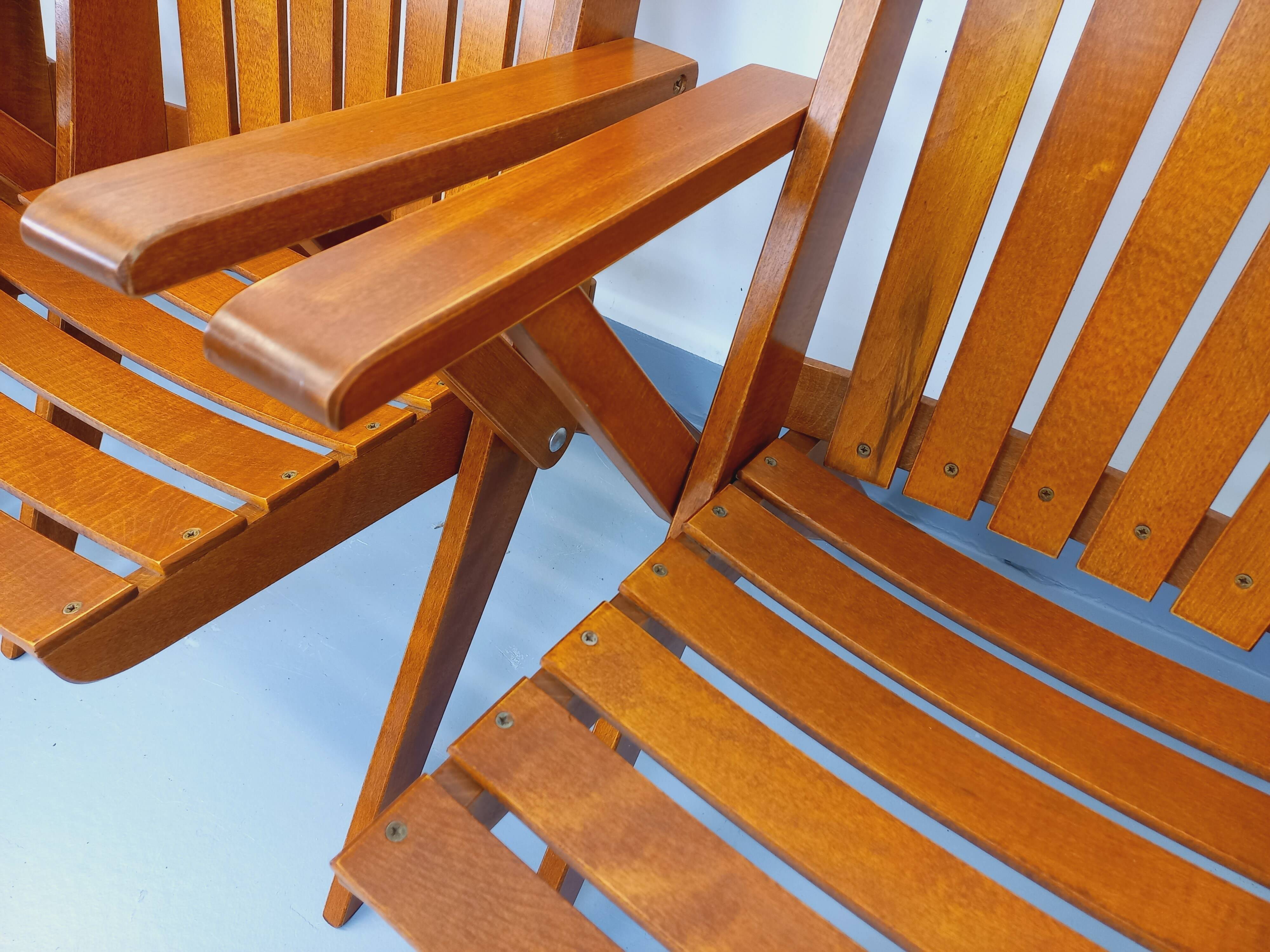 Set of 4 vintage garden chairs made of beech wood from the 1960s.