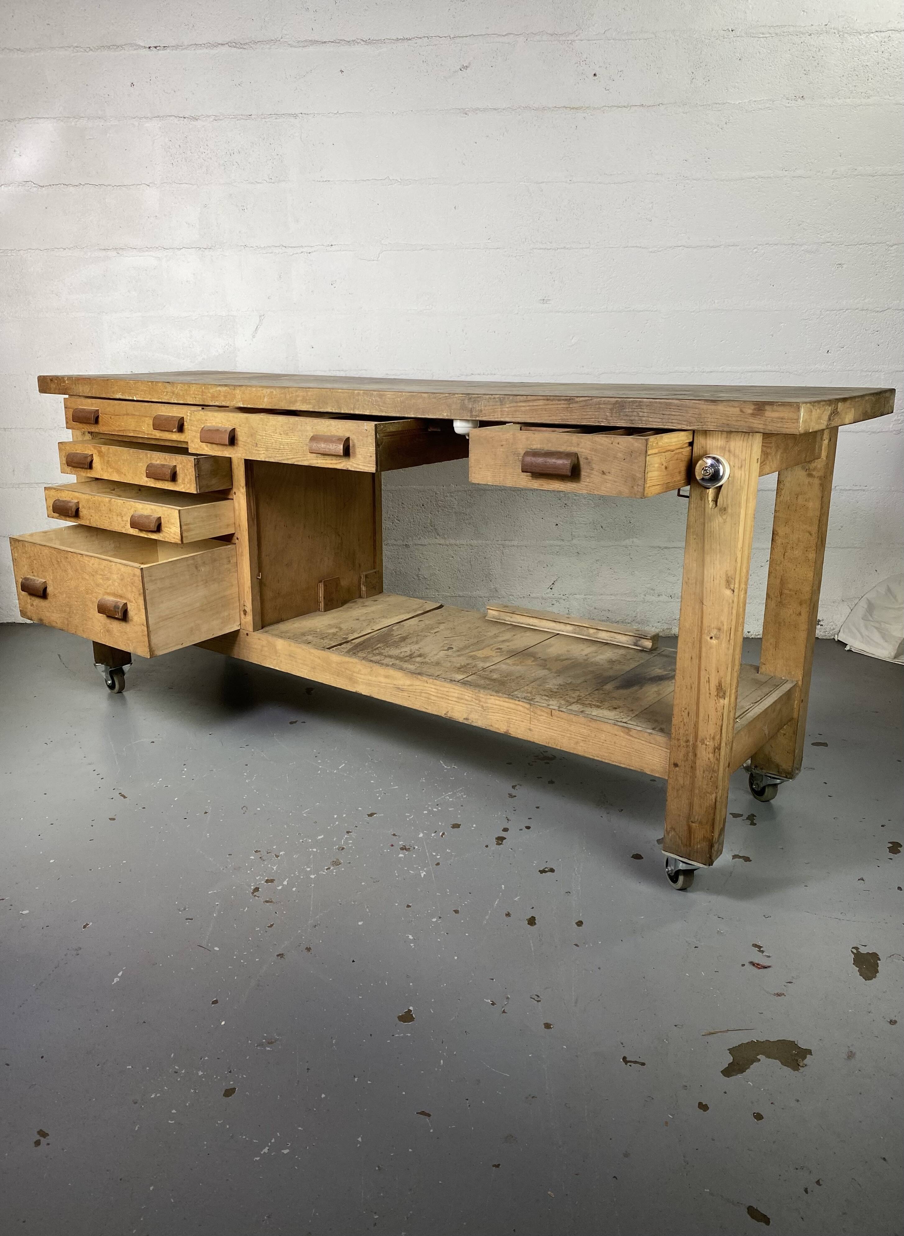 Workbench on wheels - 225 cm