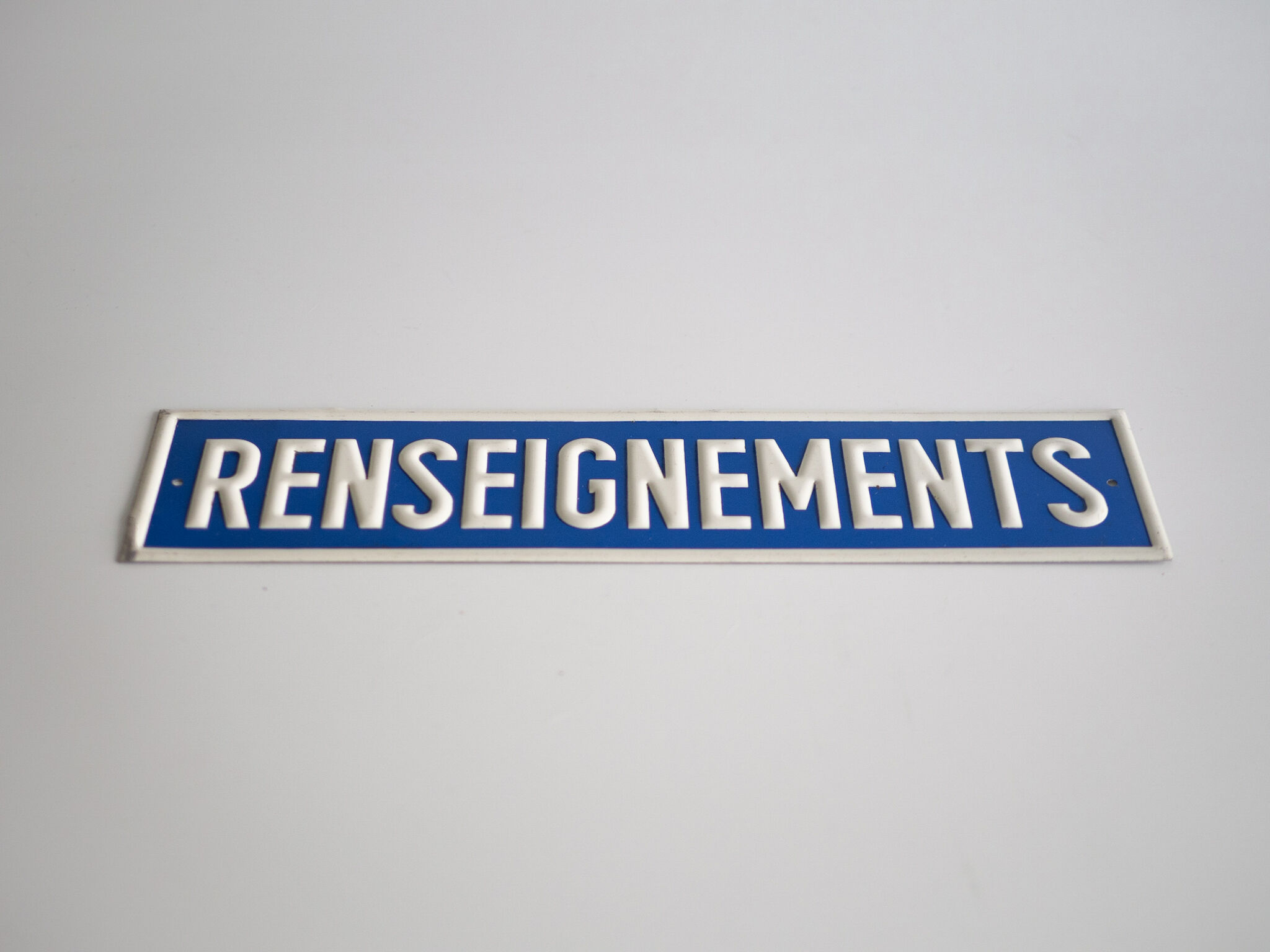 Plaque "renseignents"