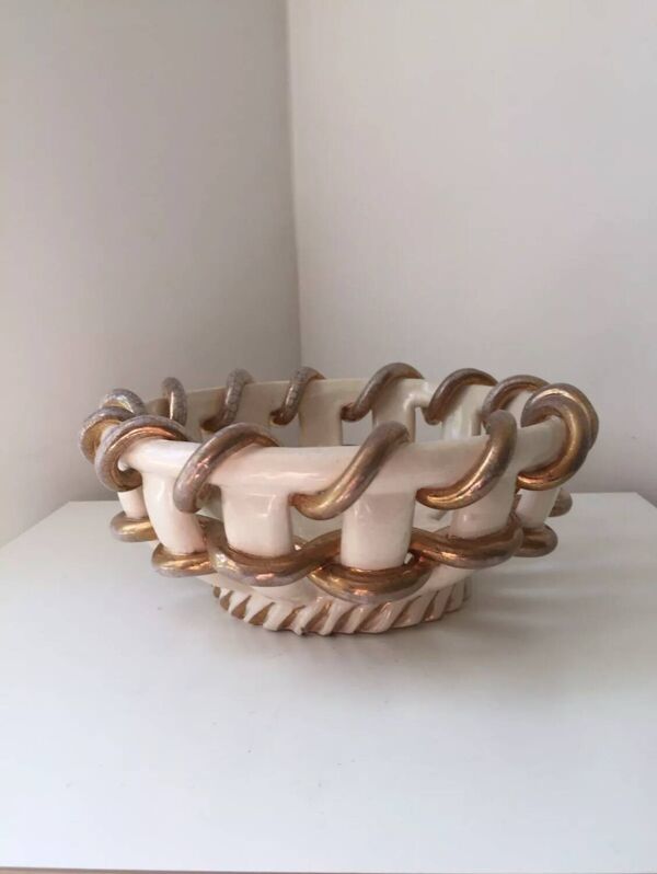 Coupe vintage en céramique tressée écru et dorée