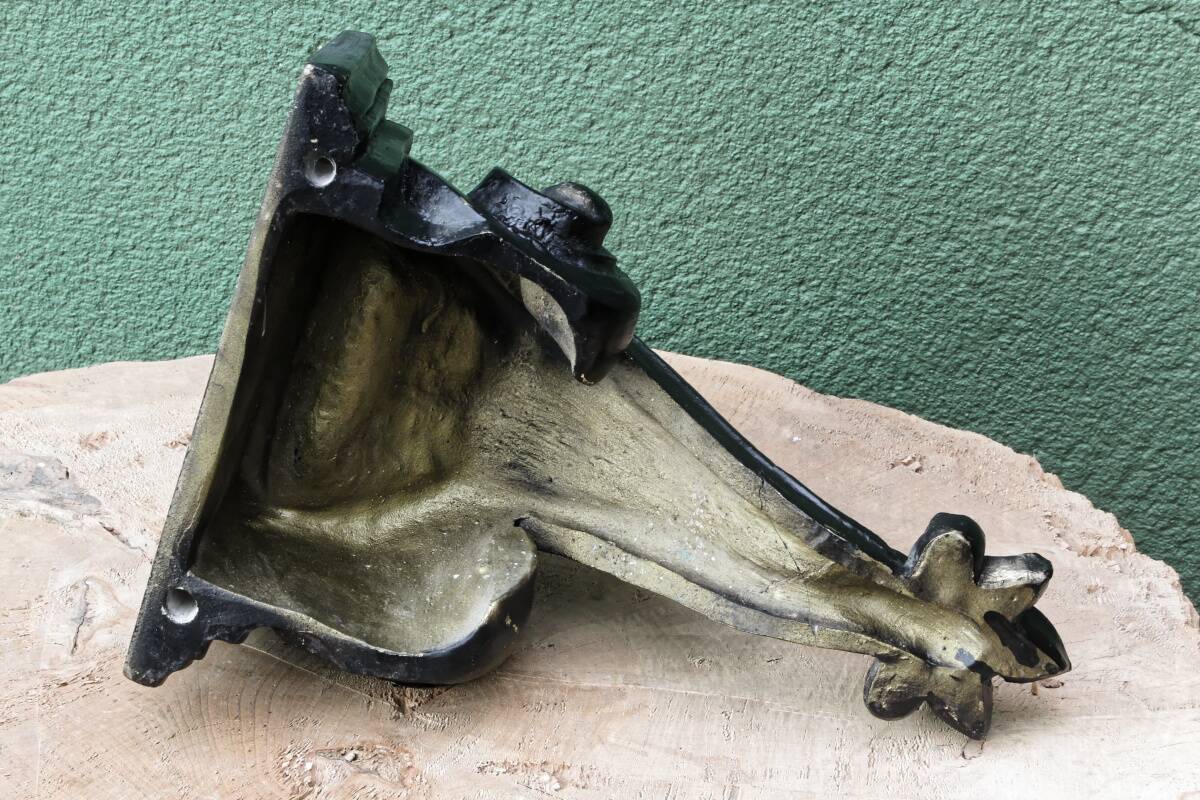 Pair of plaster wall brackets