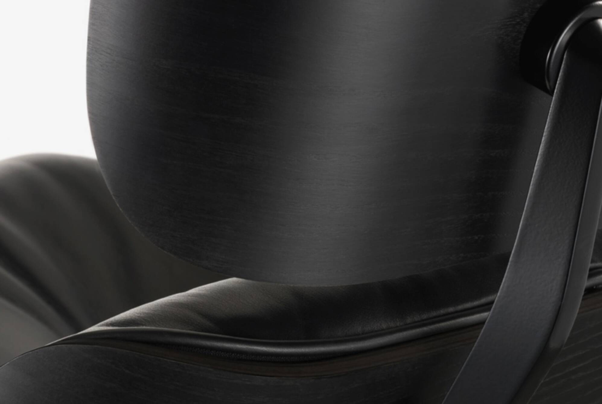 Charles Eames lounge chair All black