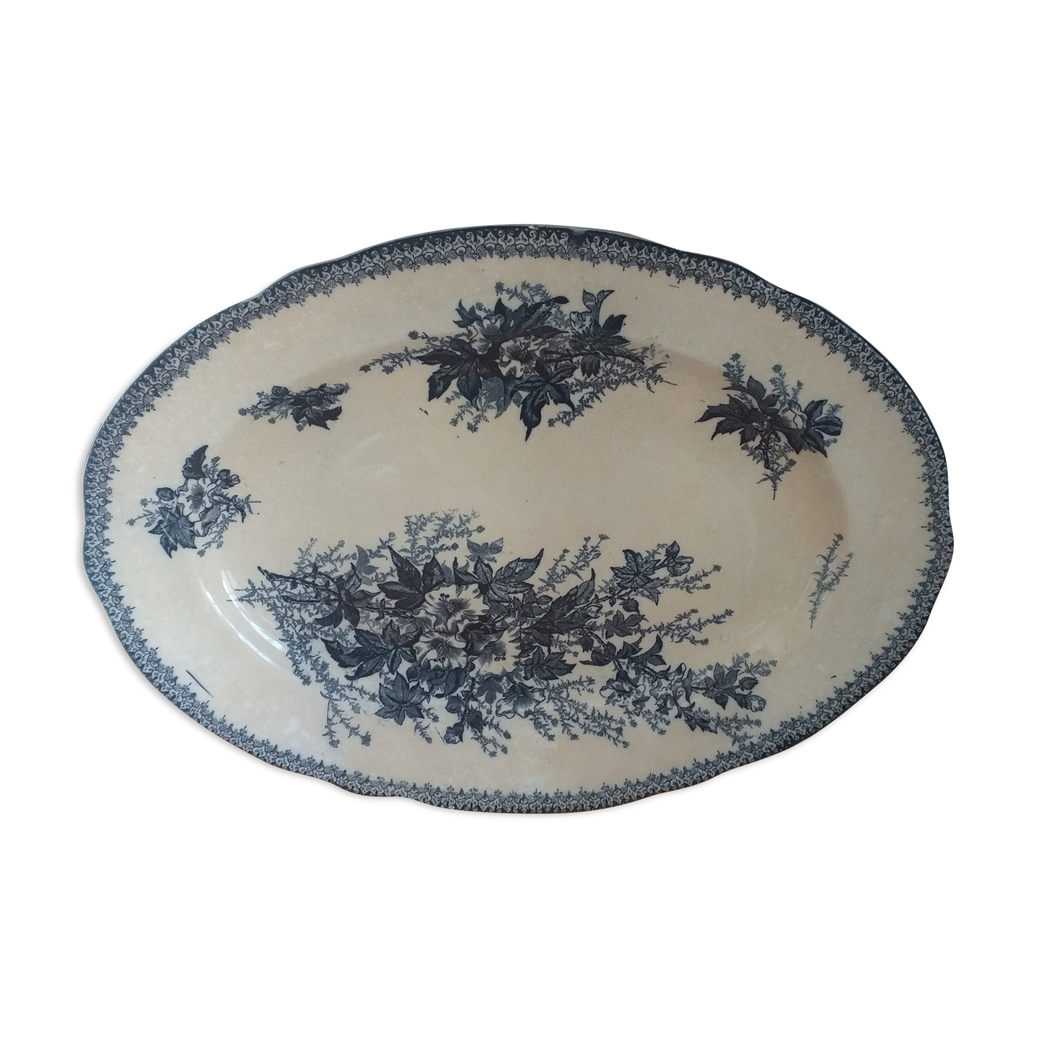 Oval serving dish