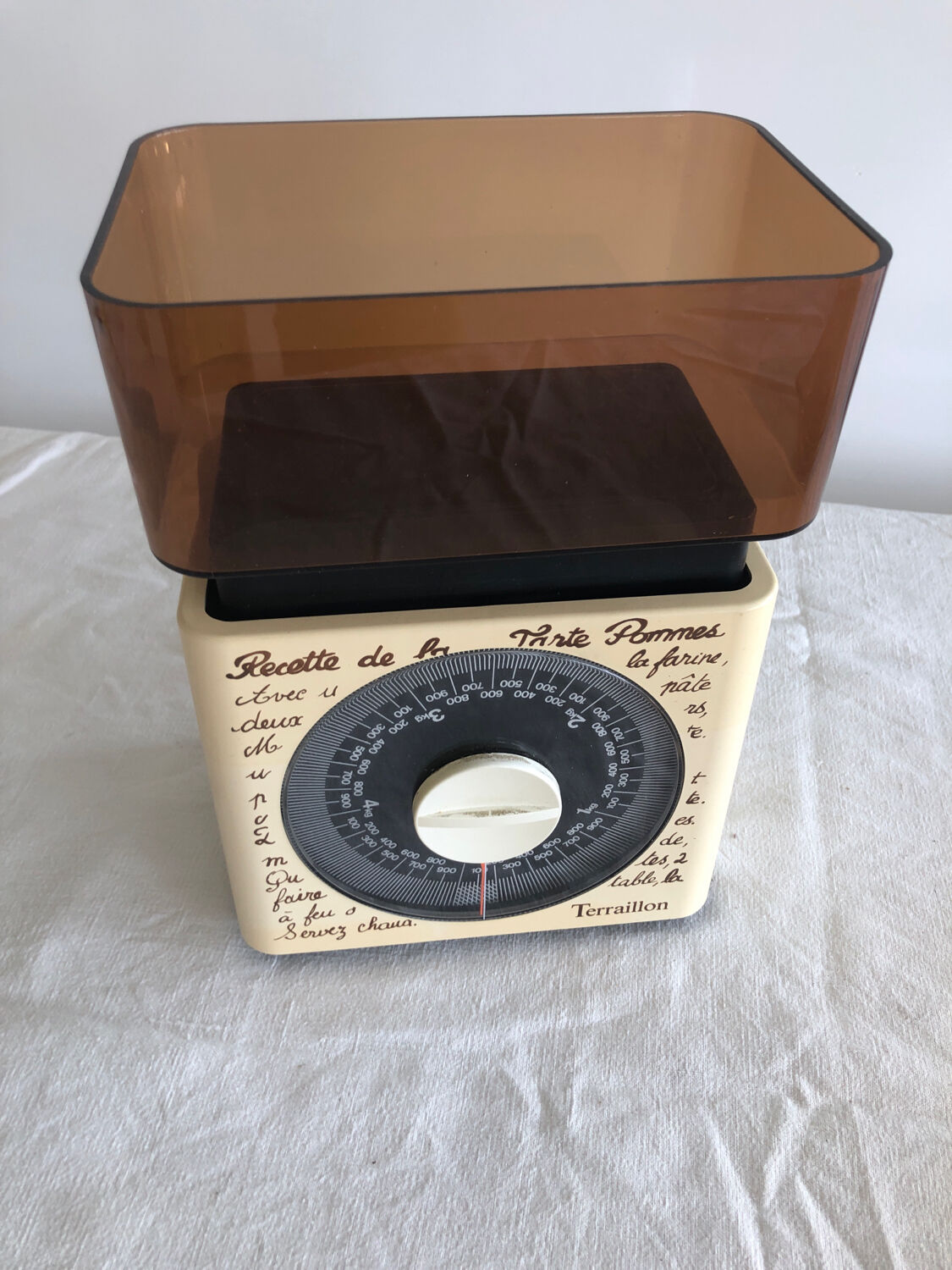 Vintage Terraillon kitchen scale