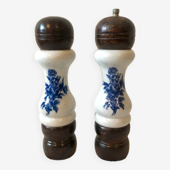 Duo salière et poivrier en bois et porcelaine