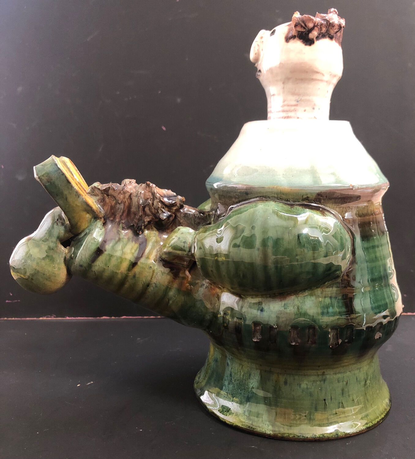 Ceramic shaped piece by Mária Sövegjártó
