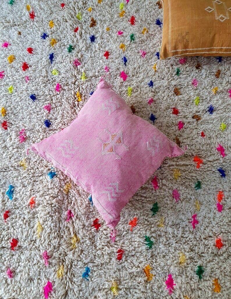 Large Berber rug made of natural wool, traditionally handwoven, 2/3 m.