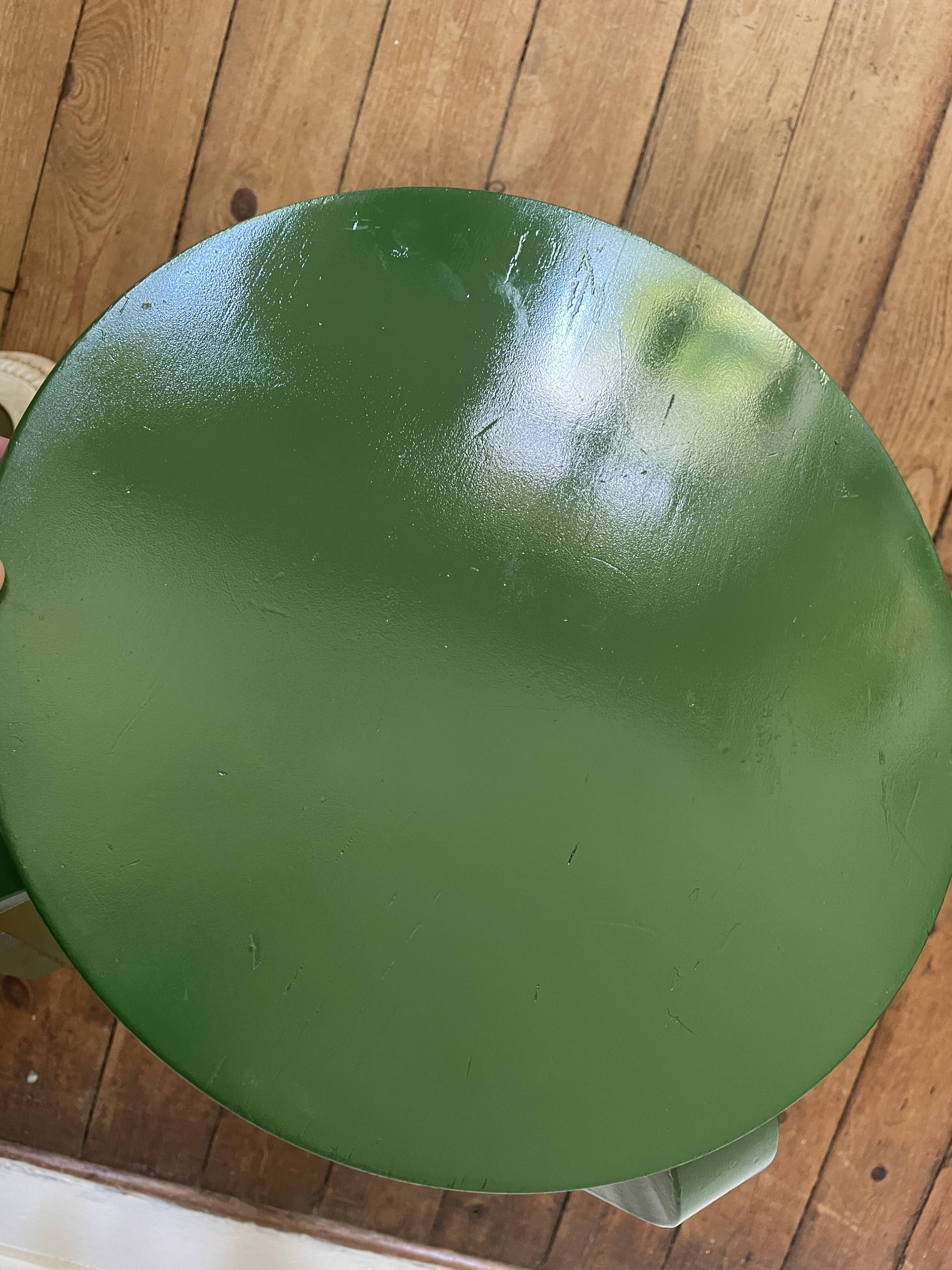 Tabouret Style Alvar Aalto vert